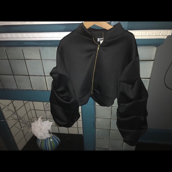 Crop Jacket - Picture 2 of 3